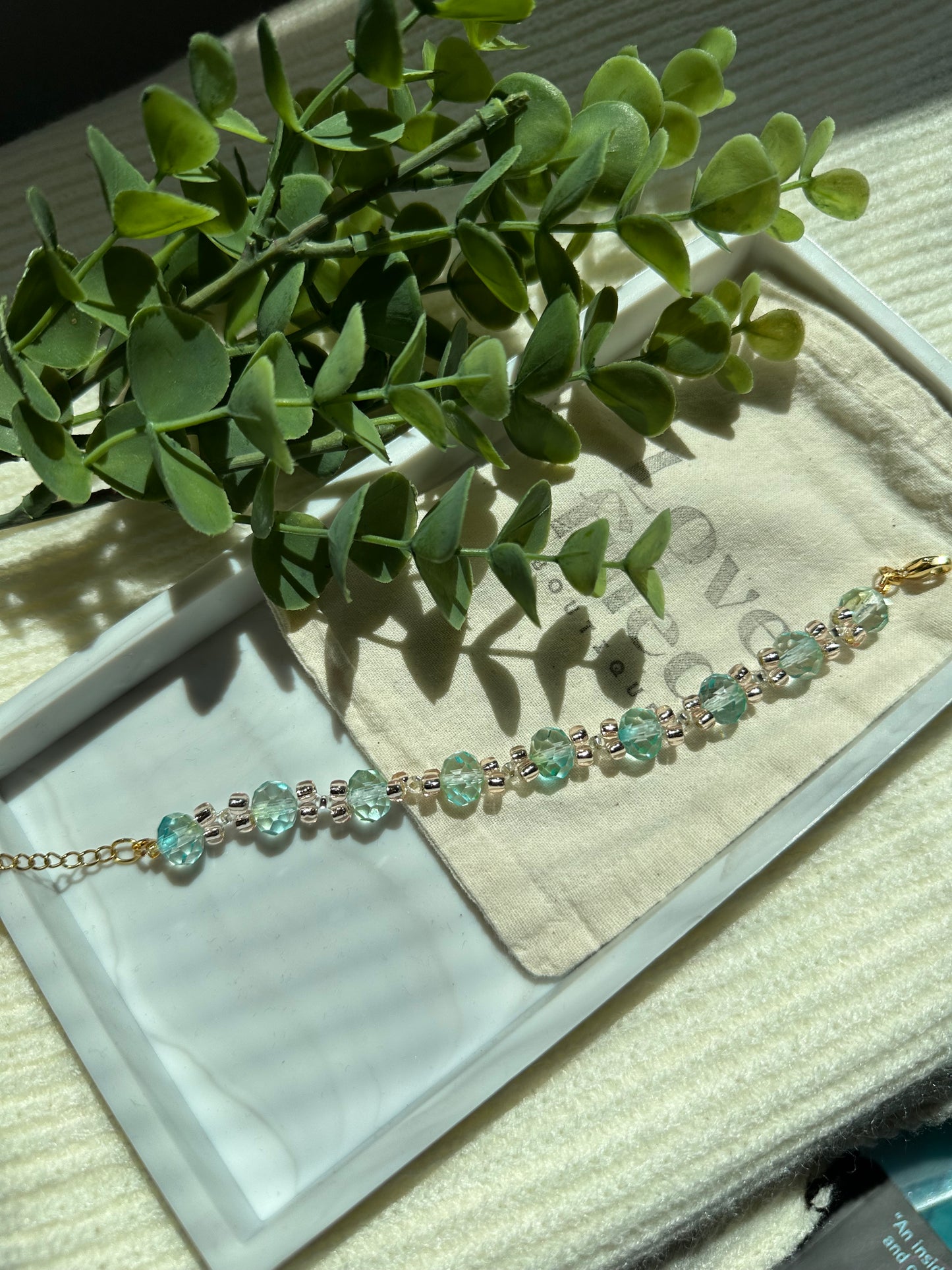 Ivy Bracelet | Glass Beaded Bracelet (Green)